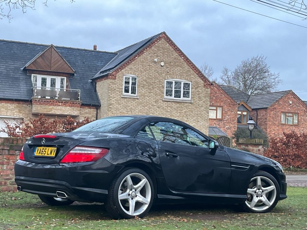 Used Mercedes-Benz SLK 2016 for sale - 77582922: Photo 11