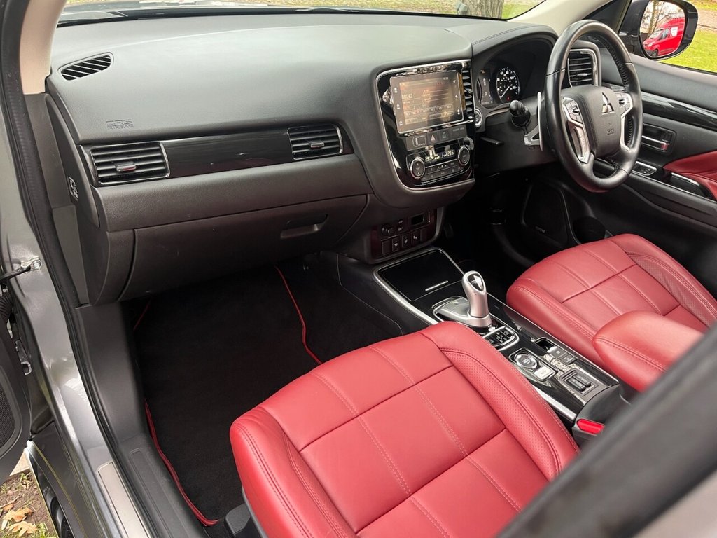 Used Mitsubishi Outlander 2018 for sale - 76900643: Photo 12