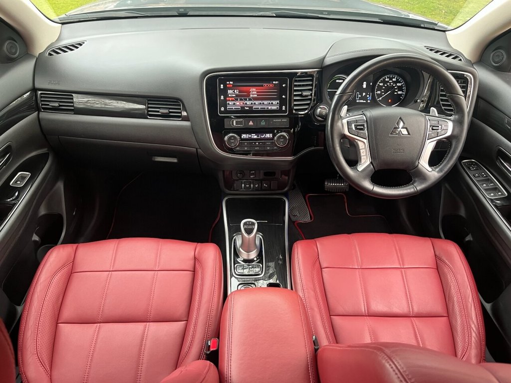 Used Mitsubishi Outlander 2018 for sale - 76900643: Photo 4