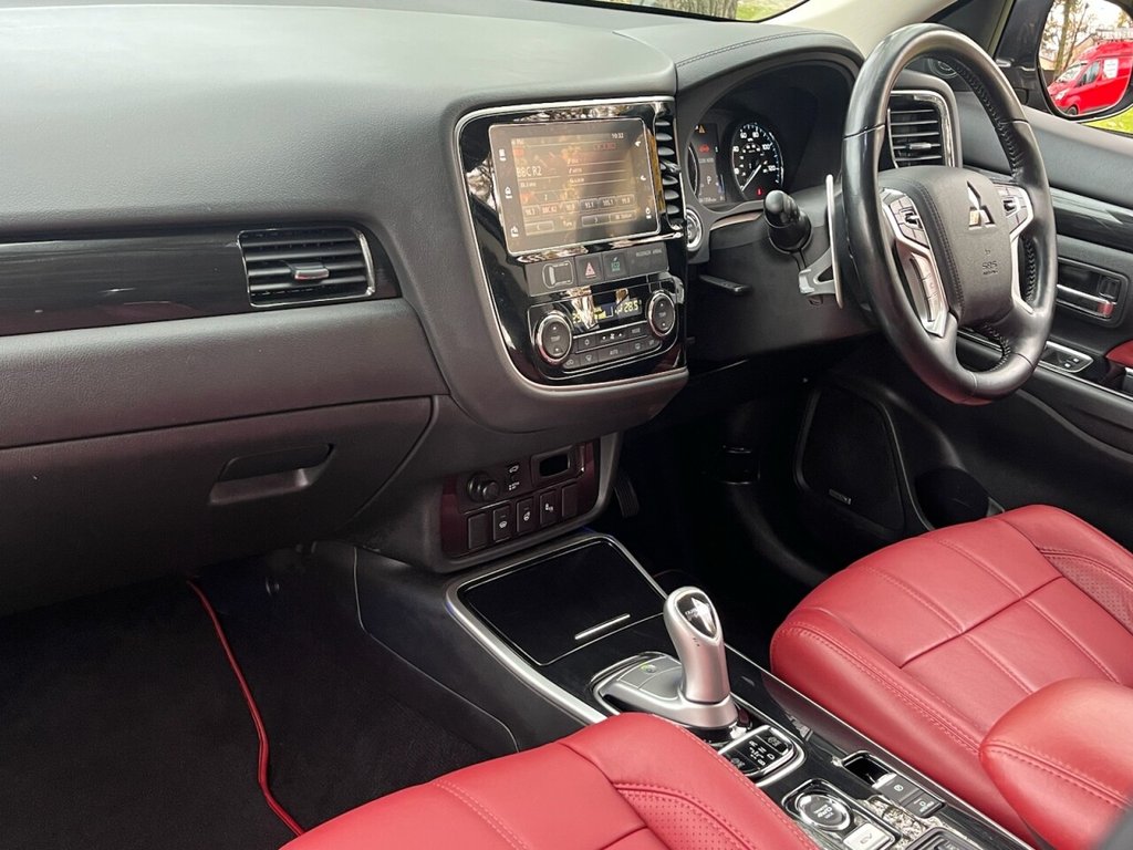 Used Mitsubishi Outlander 2018 for sale - 76900643: Photo 5