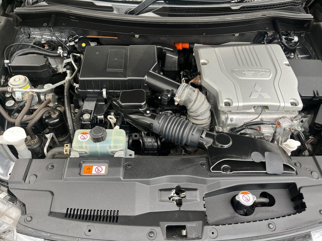 Used Mitsubishi Outlander 2018 for sale - 76900643: Photo 8