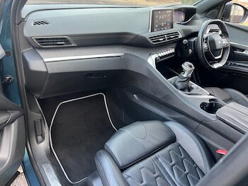 Used Peugeot 5008 2017 for sale - 77153616: Photo