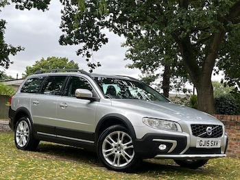2015 (15) - 2.4 D4 SE Lux Estate 5dr Diesel Geartronic AWD Euro 5 (181 ps)