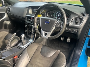 Used Volvo V40 2015 for sale - 78749466: Photo