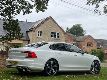 Used Volvo S90 2017 for sale - 76235941: Photo