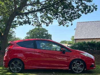 Used Ford Fiesta 2014 for sale - 78725789: Photo