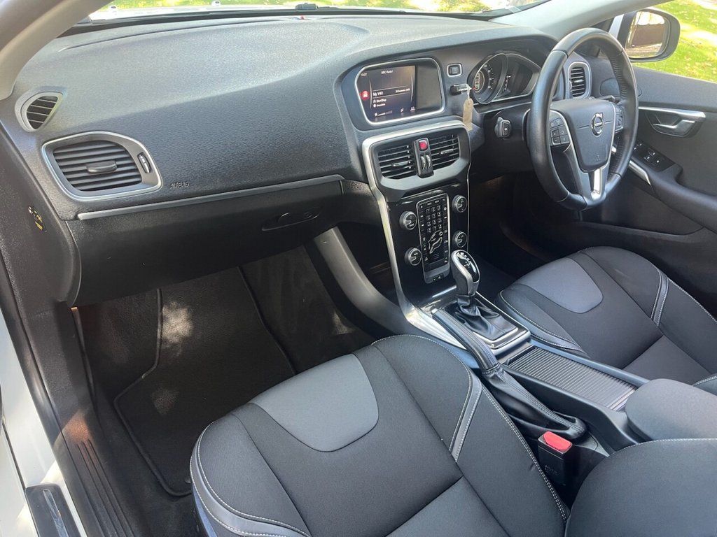 Used Volvo V40 2017 for sale - 76081222: Photo 17