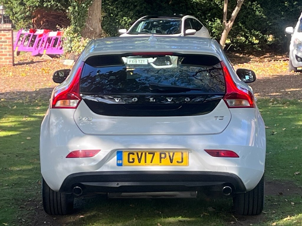Used Volvo V40 2017 for sale - 76081222: Photo 21