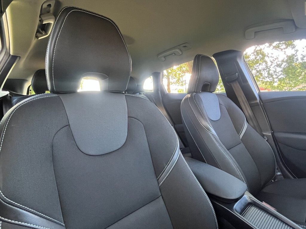 Used Volvo V40 2017 for sale - 76081222: Photo 6