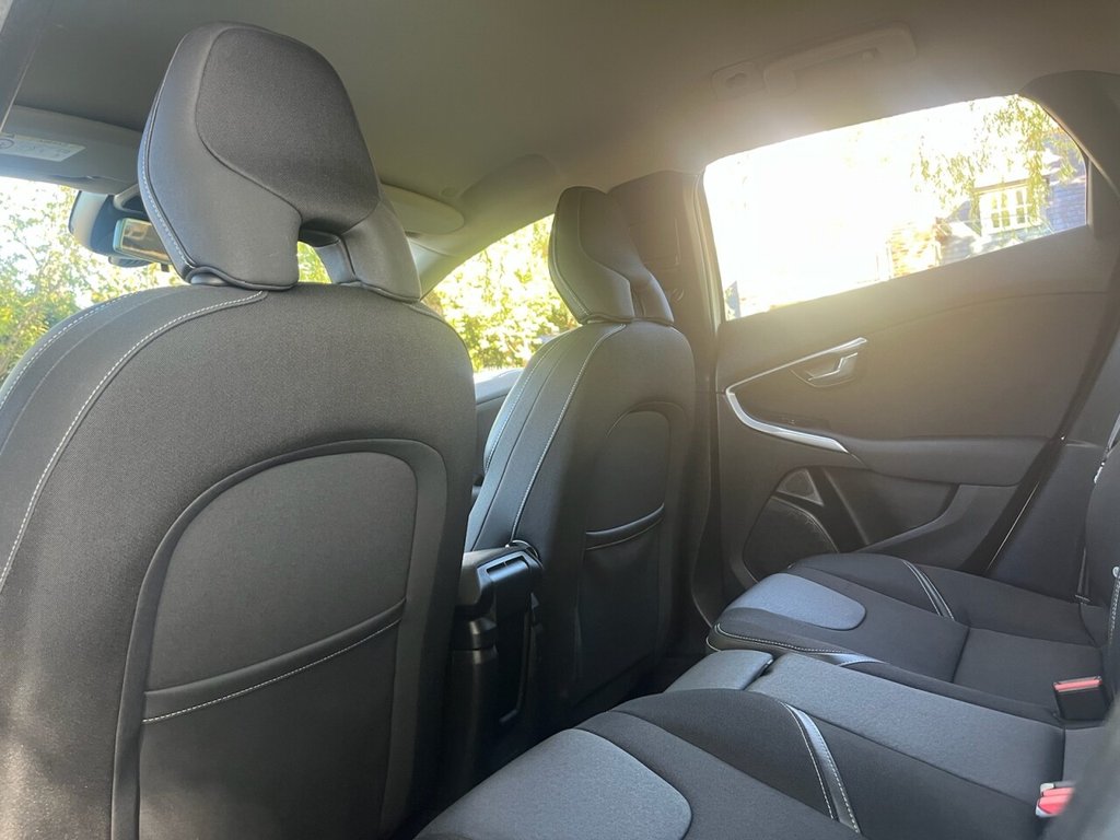 Used Volvo V40 2017 for sale - 76081222: Photo 9