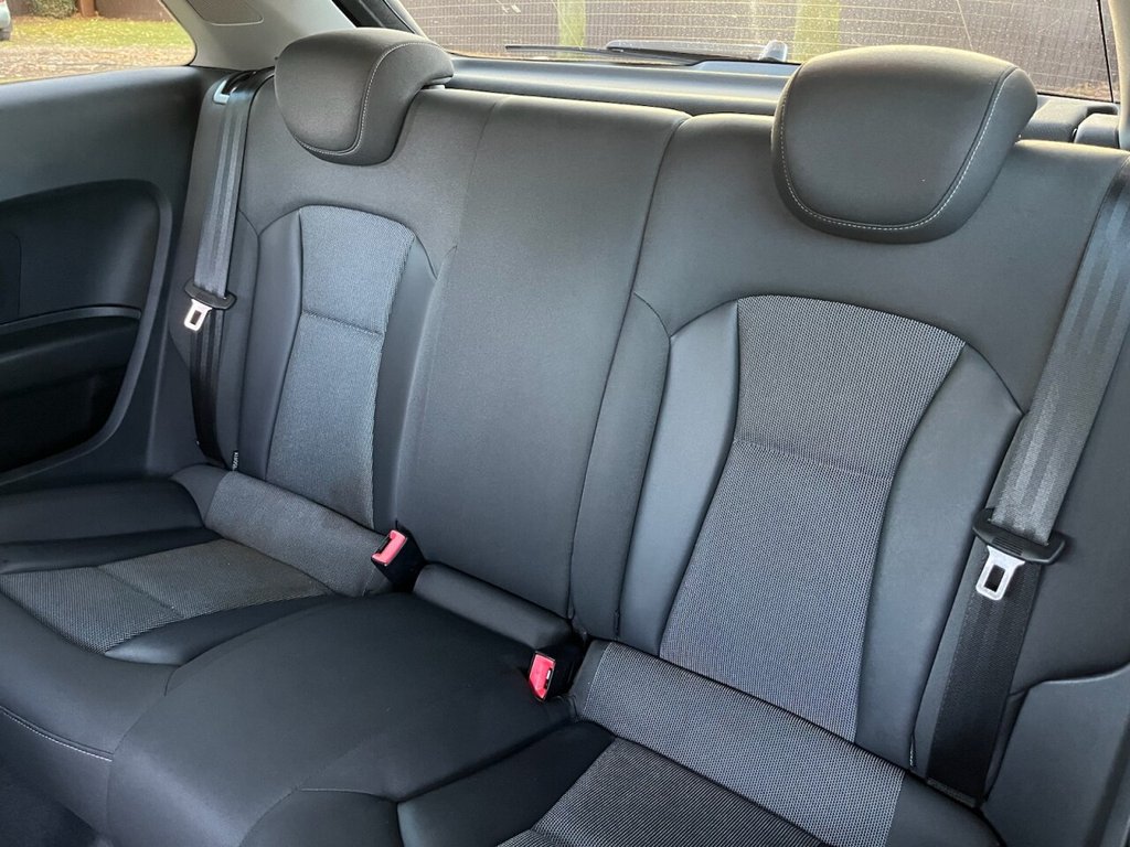 Used Audi A1 2011 for sale - 76768648: Photo 16