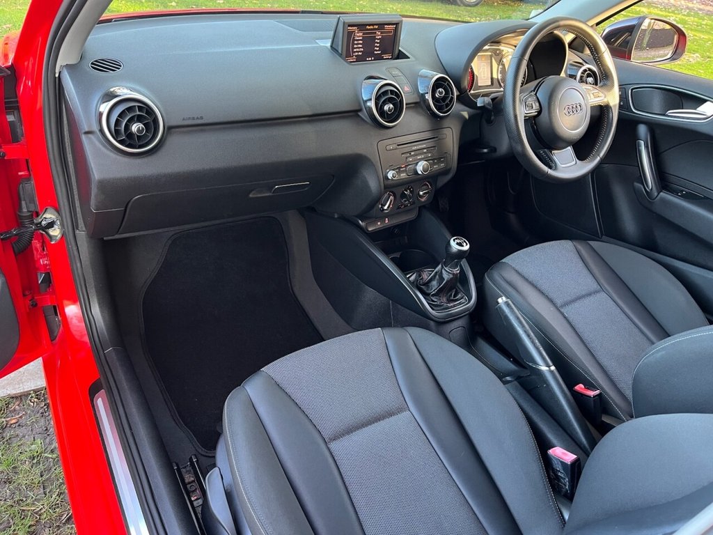 Used Audi A1 2011 for sale - 76768648: Photo 6