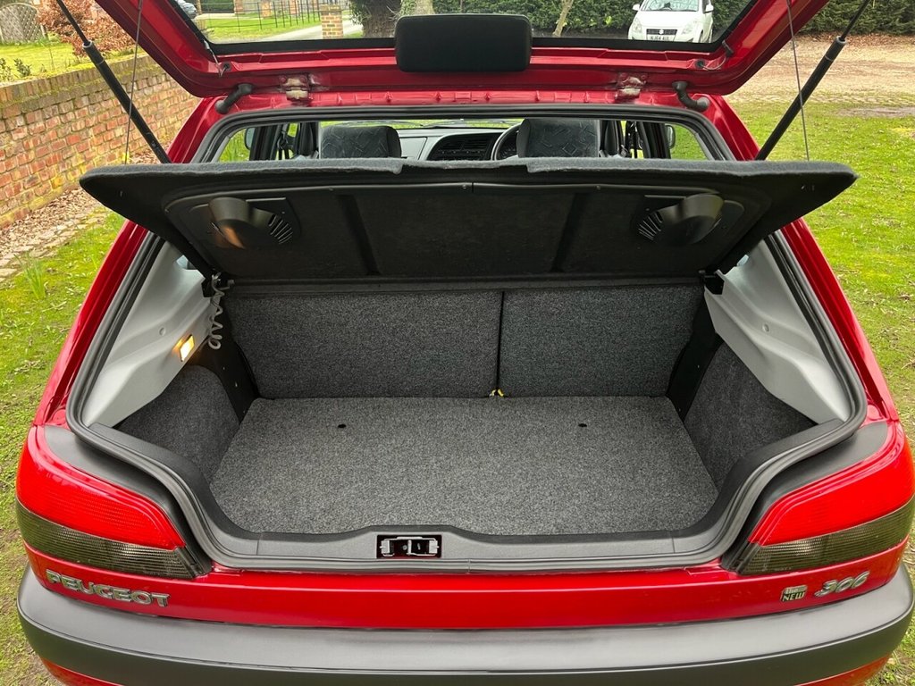 Used Peugeot 306 1997 for sale - 77806474: Photo 10