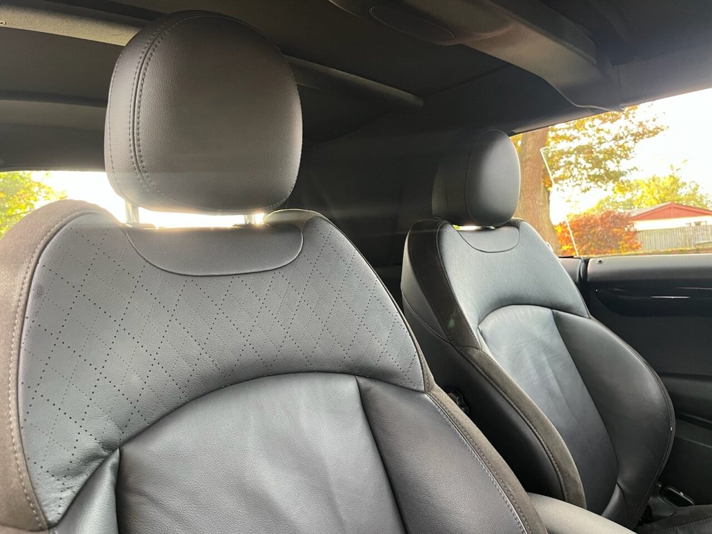 Used MINI Convertible 2020 for sale - 76724144: Photo 21