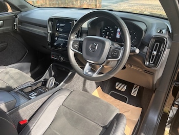 Used Volvo XC40 2019 for sale - 79196936: Photo