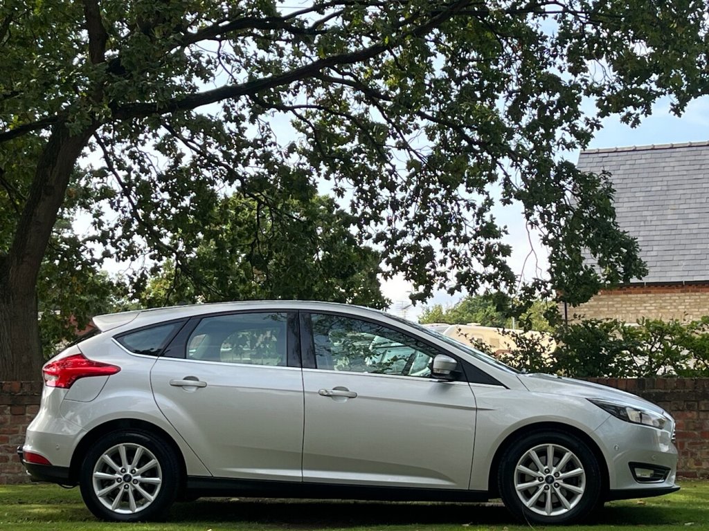 Used Ford Focus 2018 for sale - 76132150: Photo 2