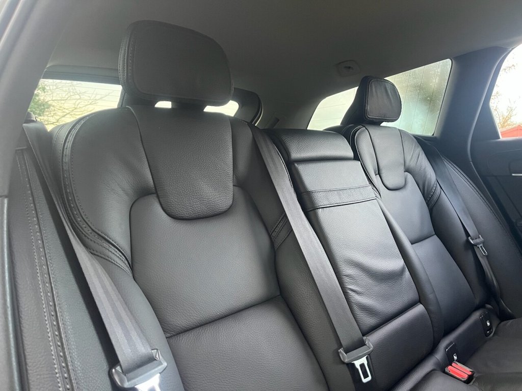 Used Volvo V90 Cross Country 2020 for sale - 76900796: Photo 19