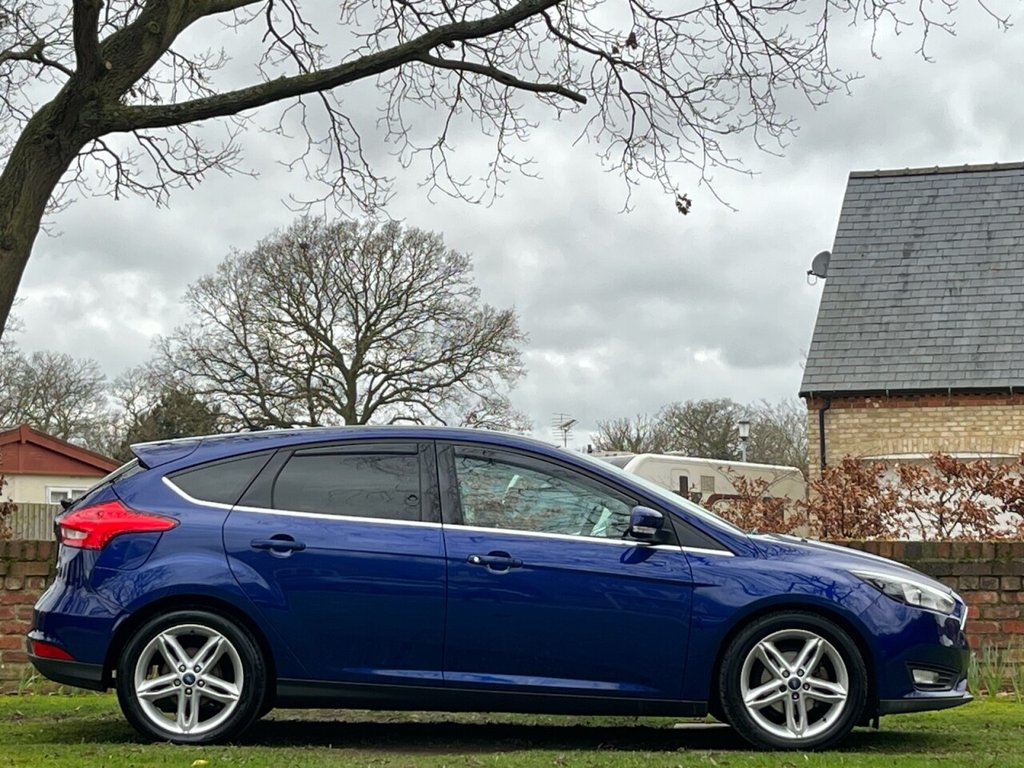 Used Ford Focus 2016 for sale - 77680643: Photo 2