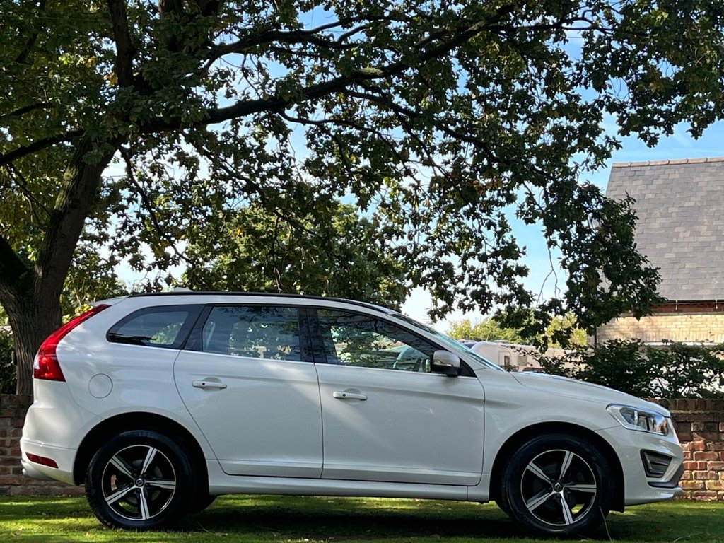 Used Volvo XC60 2017 for sale - 76081108: Photo 2