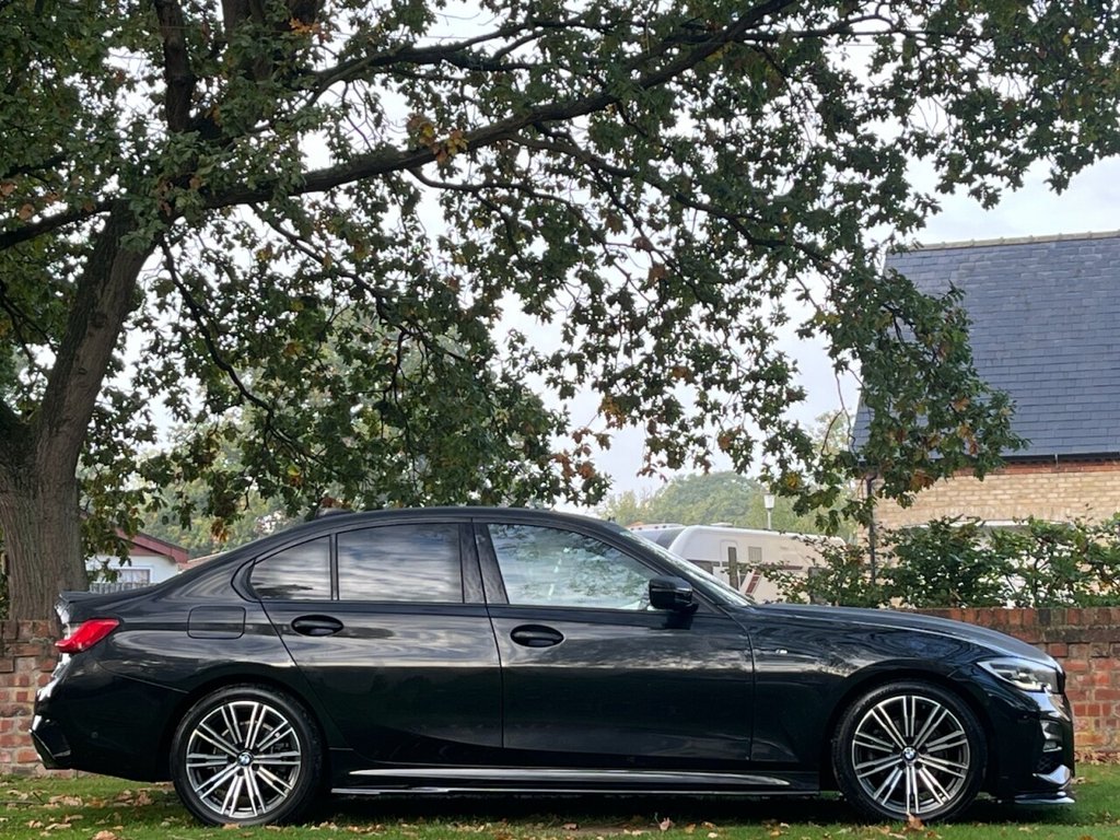 Used BMW 3 Series 2019 for sale - 76245379: Photo 2