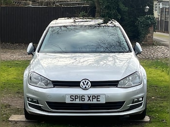 Used Volkswagen Golf 2016 for sale - 77583772: Photo