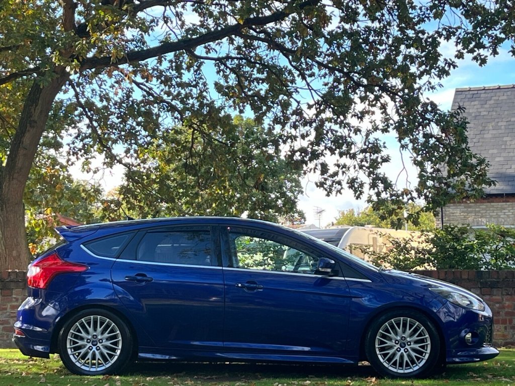 Used Ford Focus 2014 for sale - 76323677: Photo 2