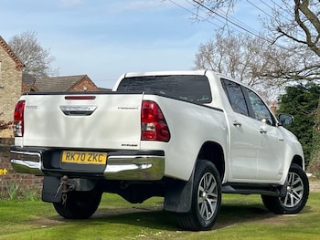 Used Toyota Hilux 2020 for sale - 77341545: Photo