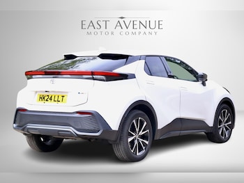 Used Toyota C-HR 2024 for sale - 78596698: Photo