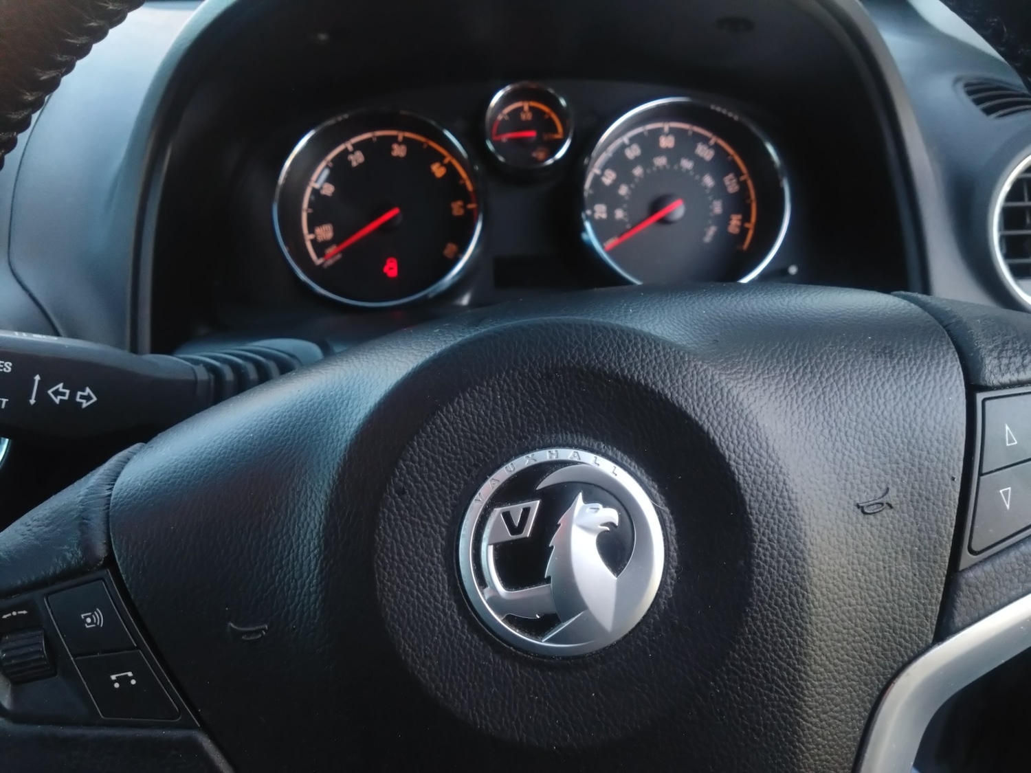 Used Vauxhall Antara 2015 for sale - 76599536: Photo 3