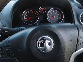 Used Vauxhall Antara 2015 for sale - 76599536: Photo