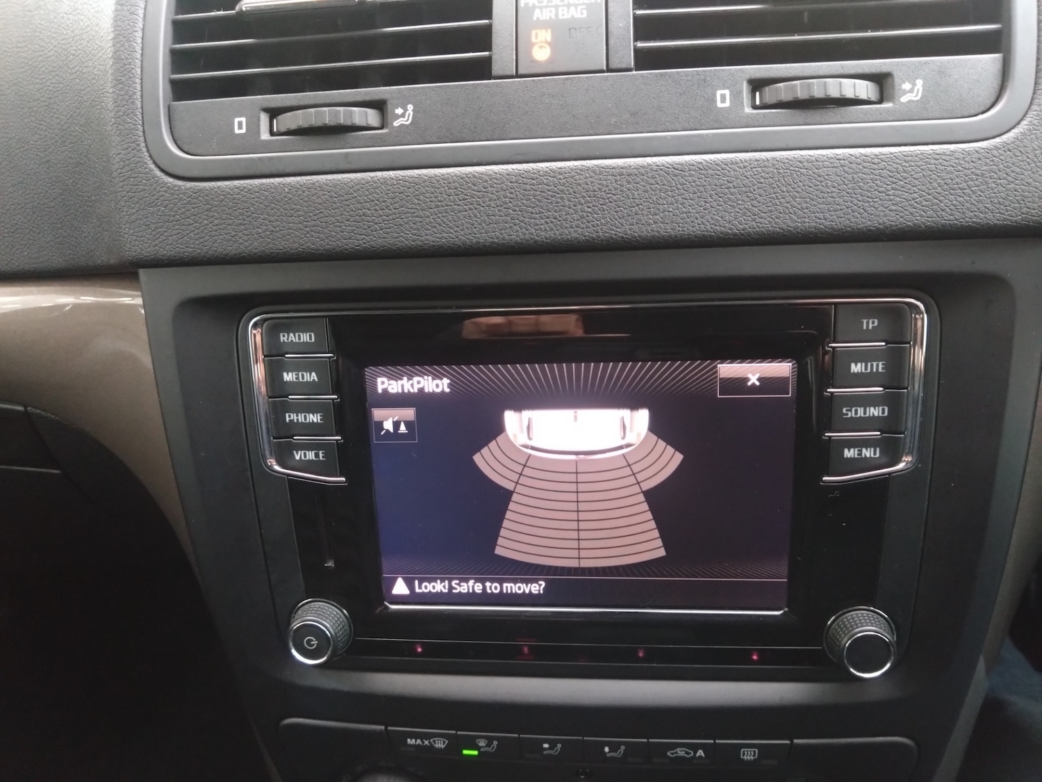 Used Skoda Yeti 2016 for sale - 76363108: Photo 11