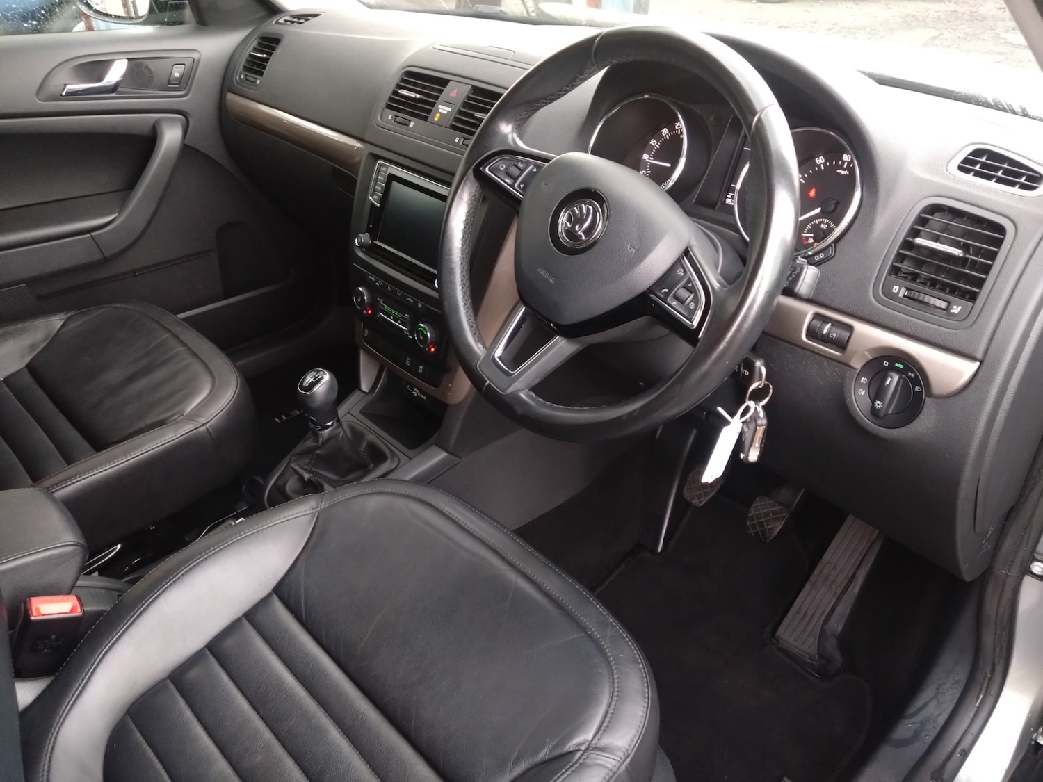 Used Skoda Yeti 2016 for sale - 76363108: Photo 14