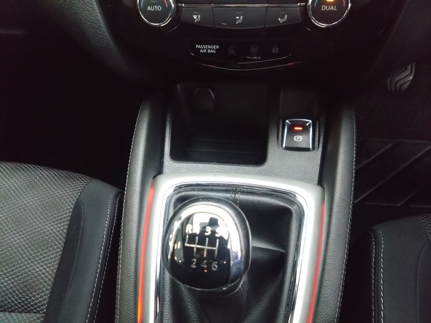 Used Nissan Qashqai 2014 for sale - 76252434: Photo 11