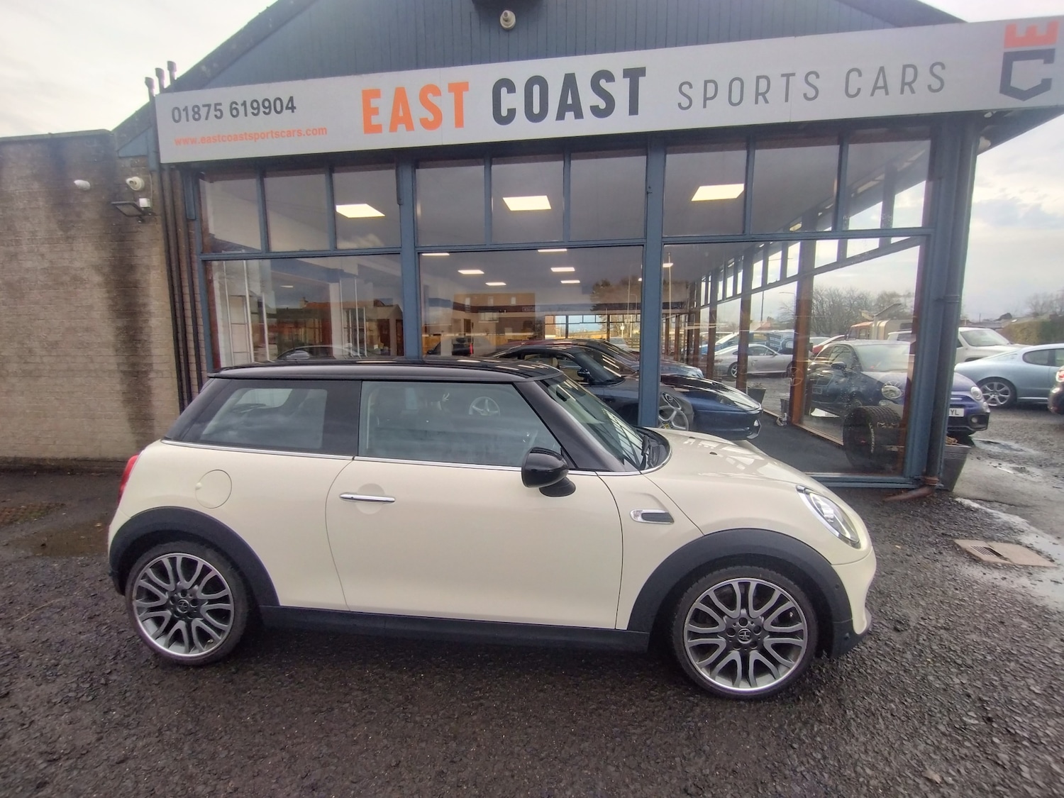 Used MINI Hatch 2018 for sale - 76834265: Photo 4