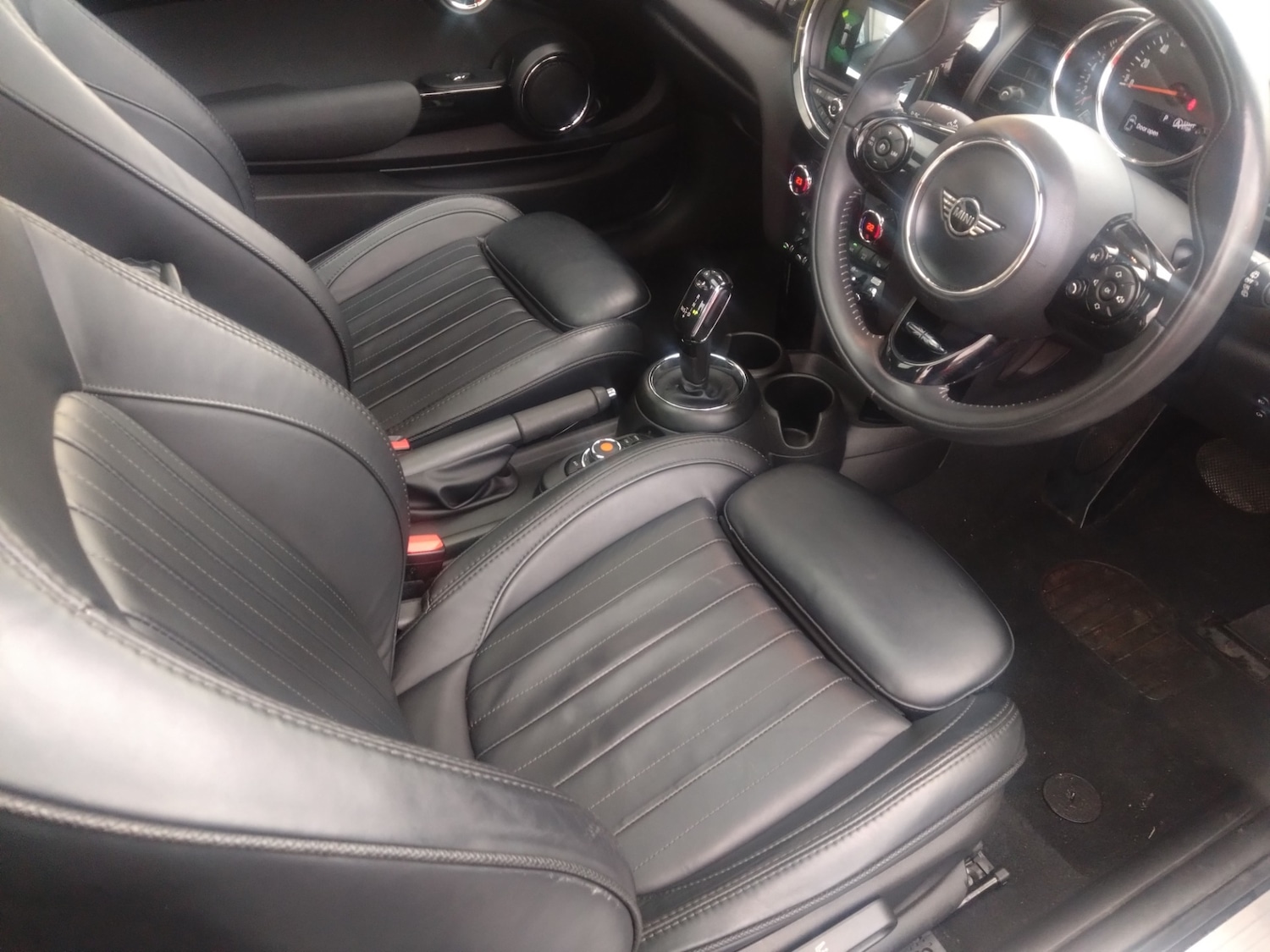 Used MINI Hatch 2018 for sale - 76834265: Photo 7