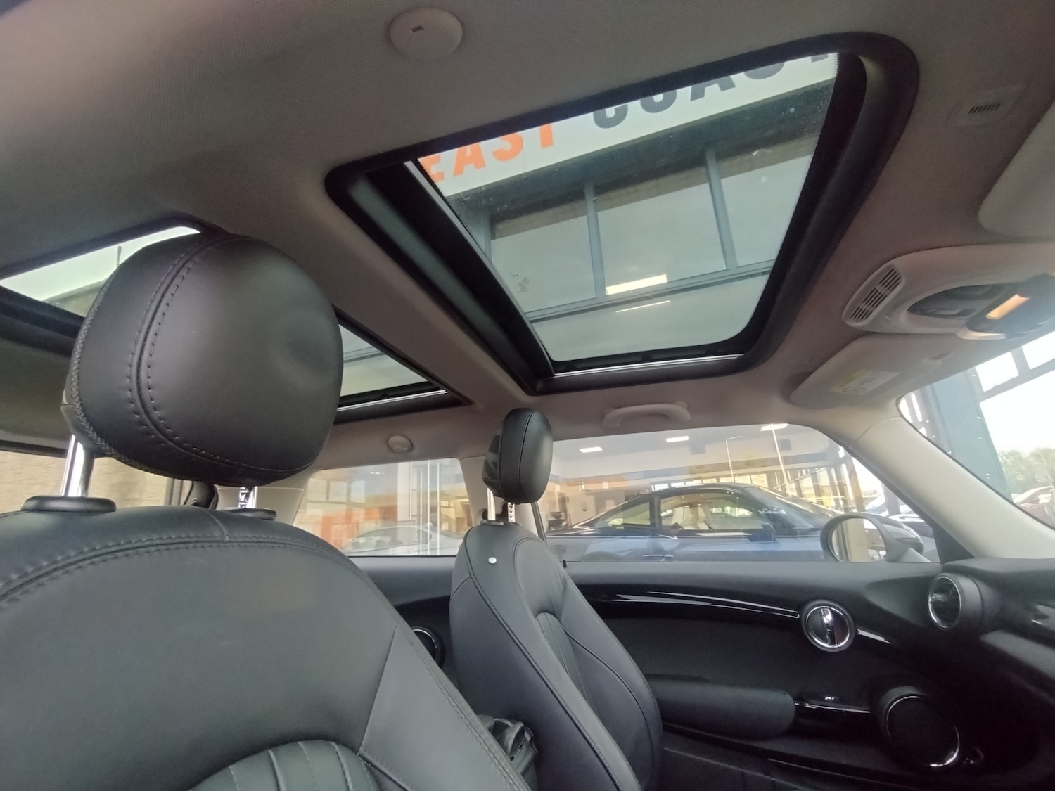 Used MINI Hatch 2018 for sale - 76834265: Photo 9