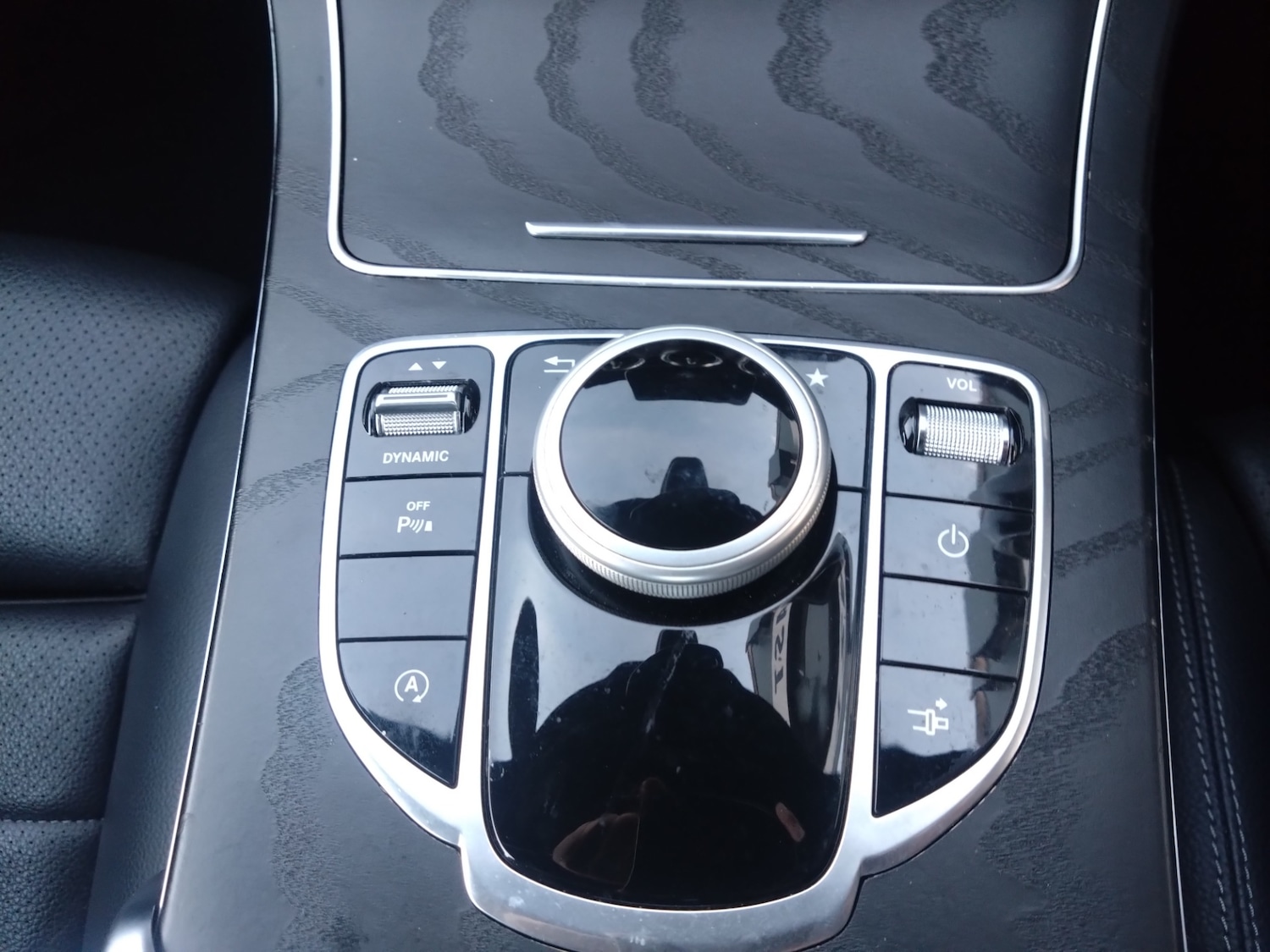 Used Mercedes-Benz C Class 2018 for sale - 76649898: Photo 10