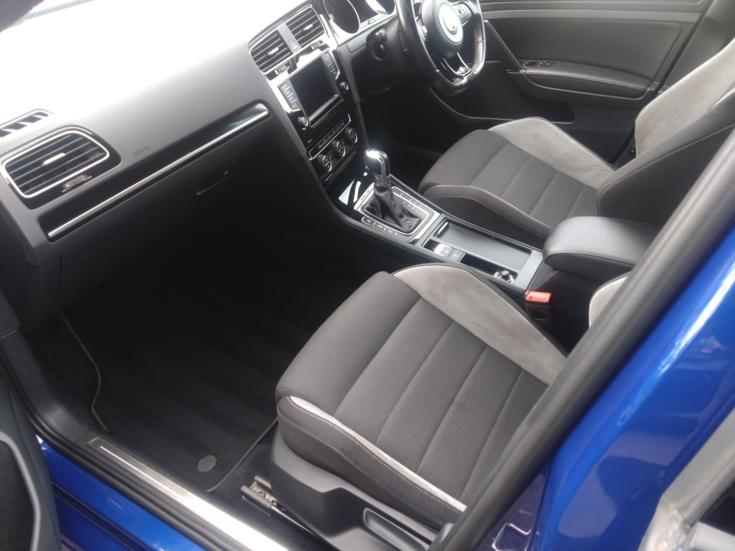 Used Volkswagen Golf 2016 for sale - 76220366: Photo 10