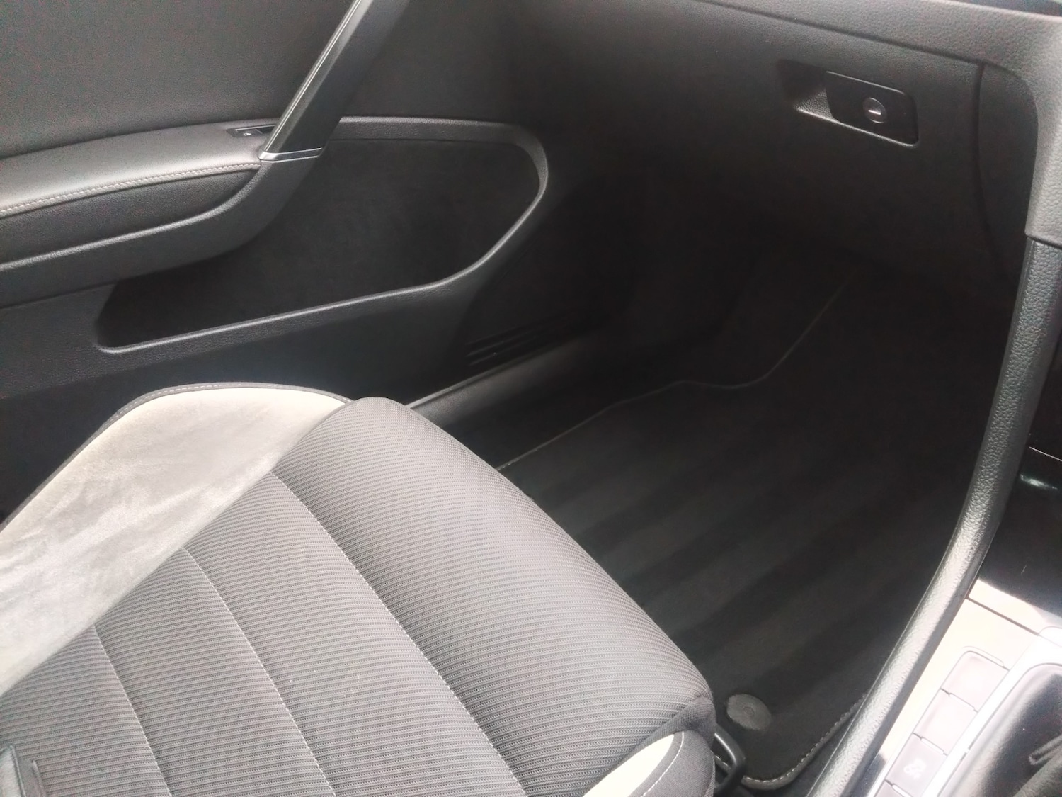Used Volkswagen Golf 2016 for sale - 76220366: Photo 15