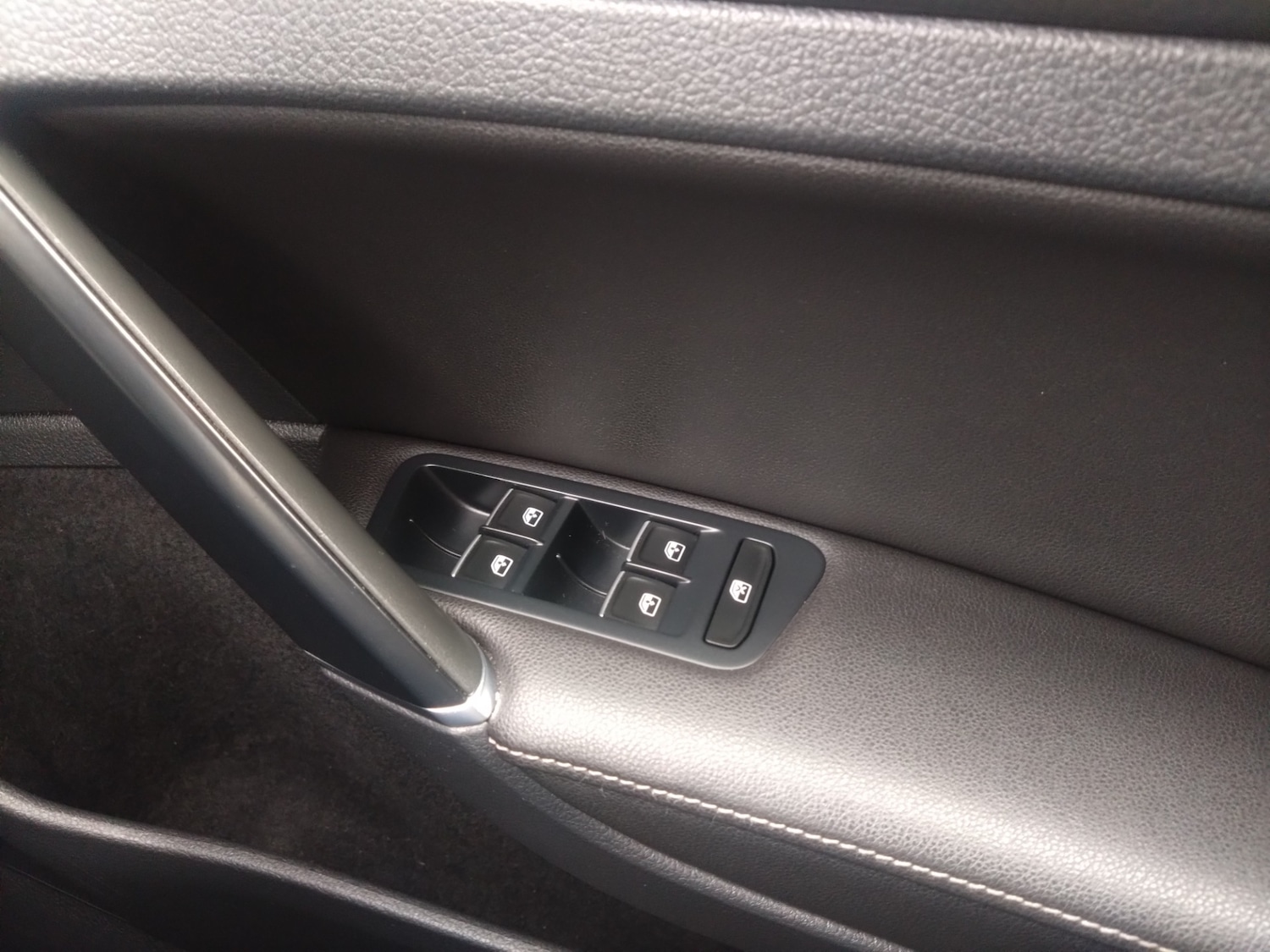 Used Volkswagen Golf 2016 for sale - 76220366: Photo 17