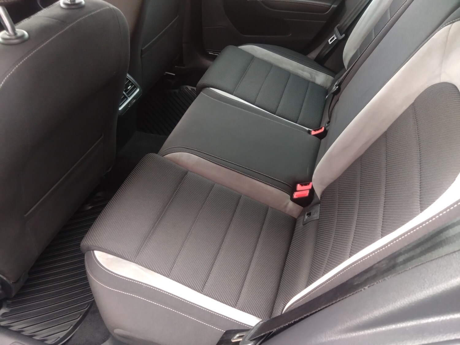 Used Volkswagen Golf 2016 for sale - 76220366: Photo 25