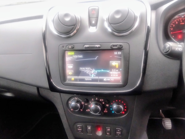 Used Dacia Sandero 2015 for sale - 76192887: Photo 20