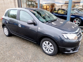 Used Dacia Sandero 2015 for sale - 76192887: Photo 3
