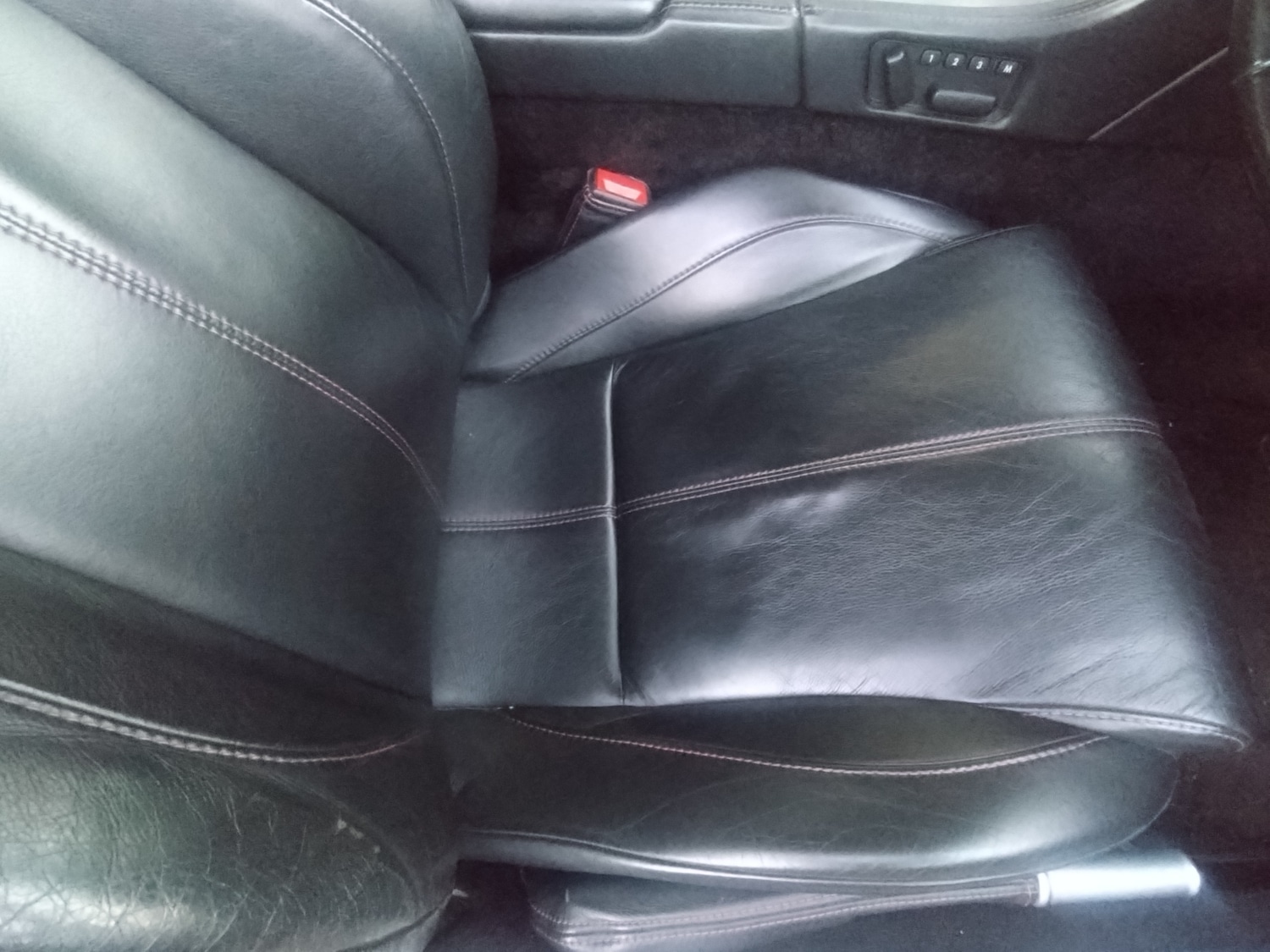 Used Aston Martin DB9 2007 for sale - 76979423: Photo 12