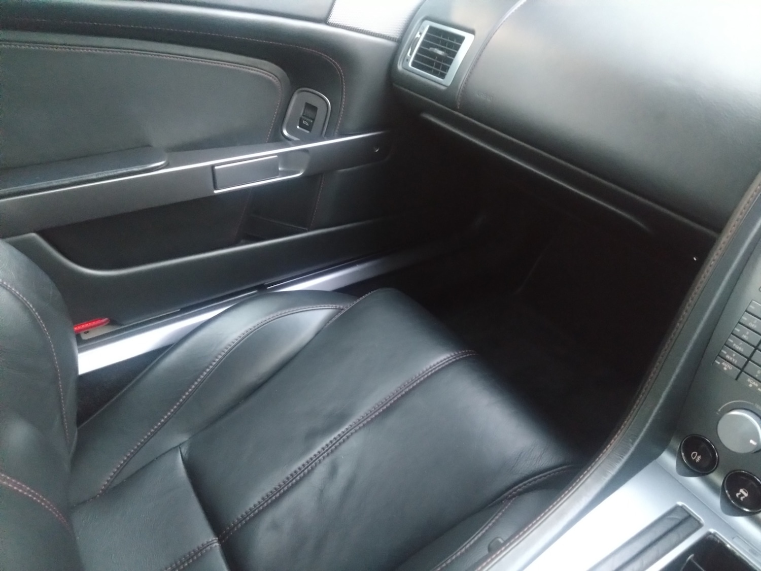 Used Aston Martin DB9 2007 for sale - 76979423: Photo 19