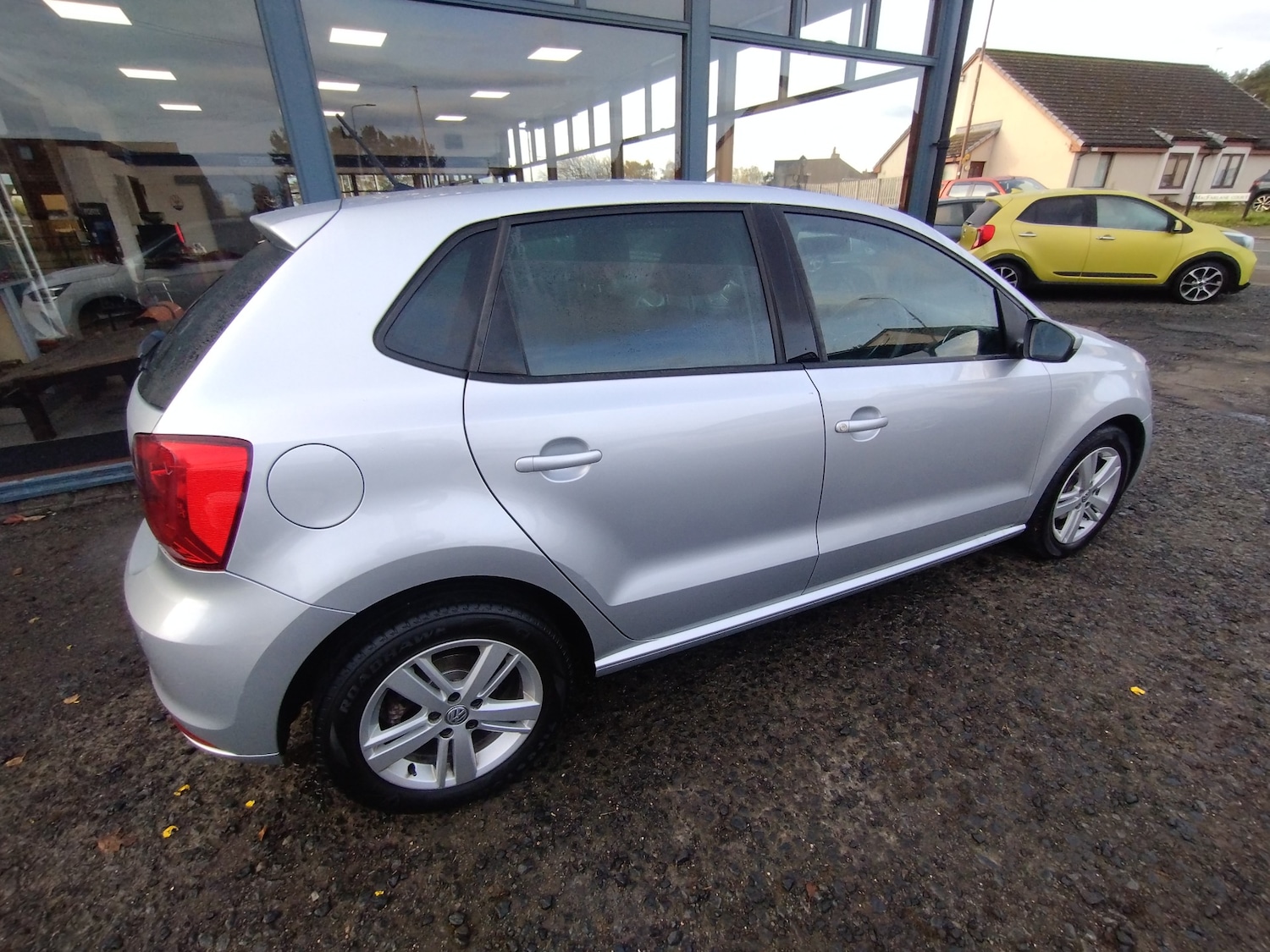 Used Volkswagen Polo 2016 for sale - 76362976: Photo 5