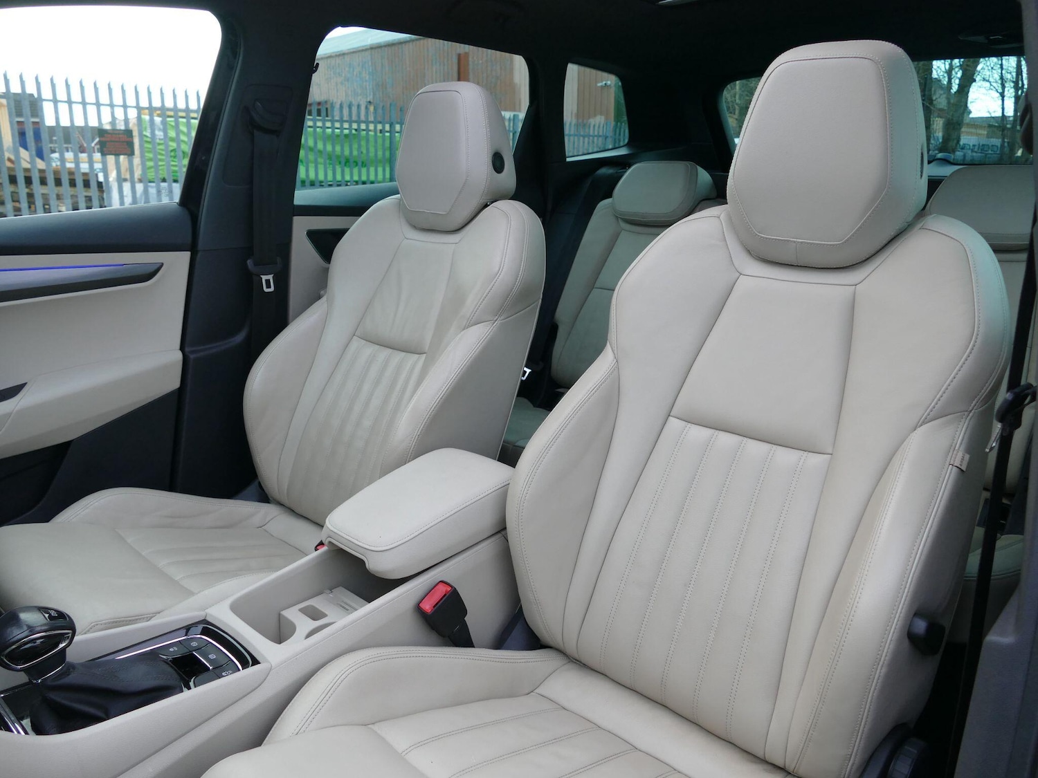 Used Skoda Karoq 2018 for sale - 77215983: Photo 11