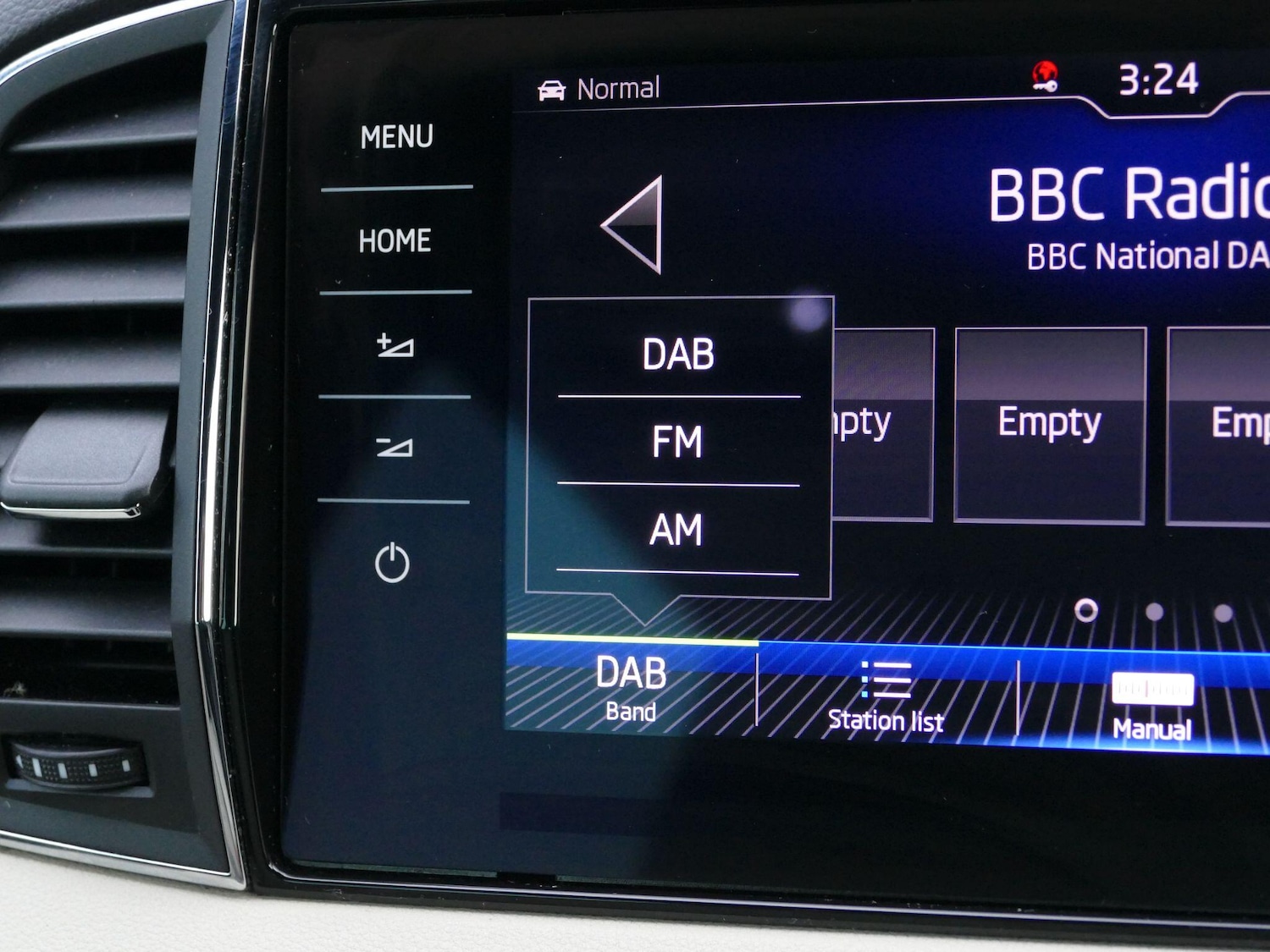 Used Skoda Karoq 2018 for sale - 77215983: Photo 21