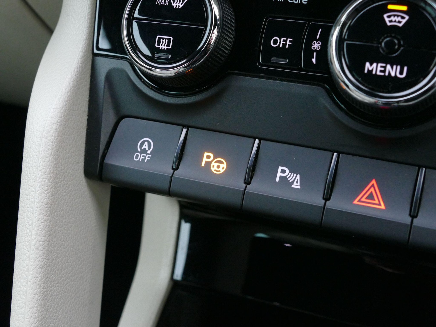 Used Skoda Karoq 2018 for sale - 77215983: Photo 33