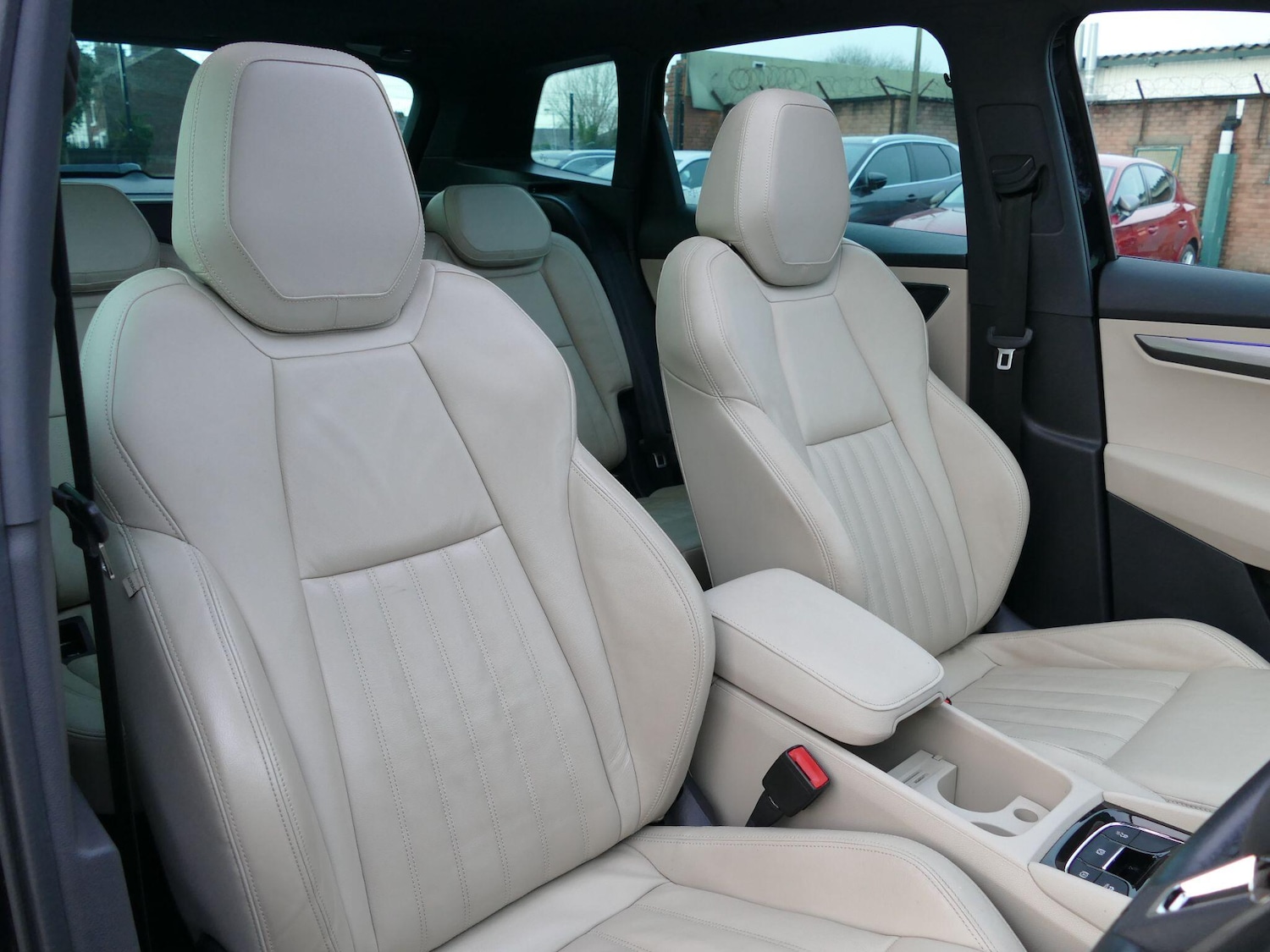 Used Skoda Karoq 2018 for sale - 77215983: Photo 9